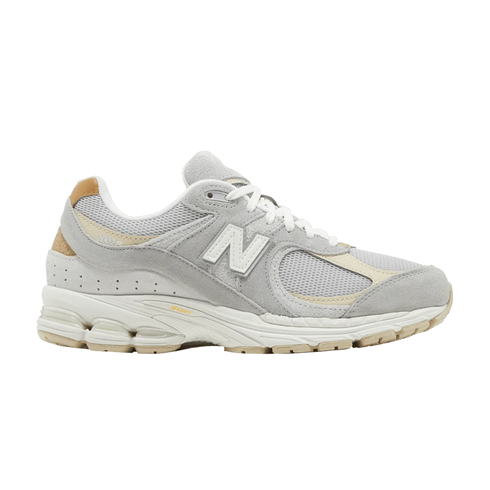 Krossovki-New-Balance-2002R-Concrete-Grey