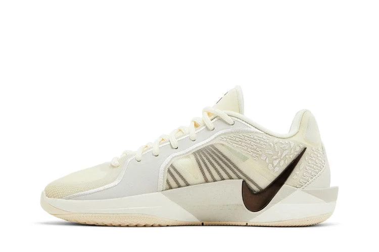 Krossovki-Nike-Wmns-Sabrina-2-Relentless-2
