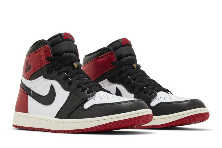 Krossovki-Air-Jordan-1-Retro-High-OG-Black-Toe-Reimagined-7
