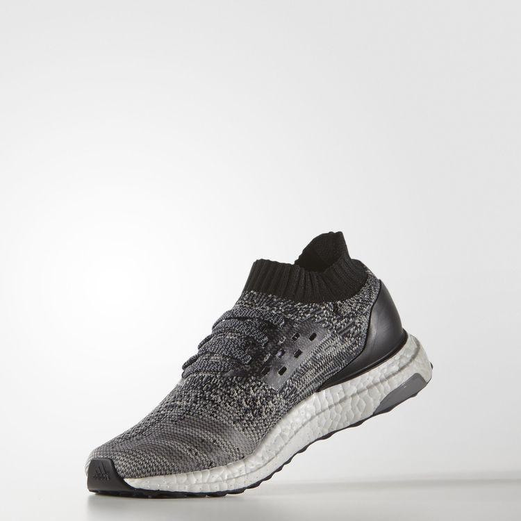 ultra-boost-uncaged-black-bb3904_01