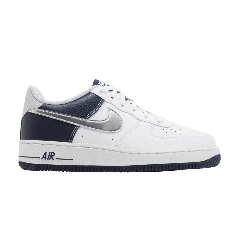 Krossovki-Nike-Air-Force-1-LV8-GS-Dallas-Cowboys
