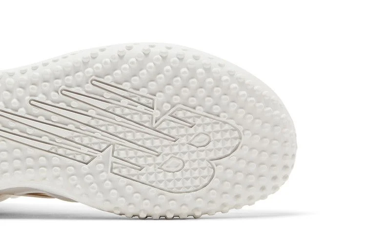 Кроссовки New Balance Ohtani 1 TF 'White Metallic Gold'