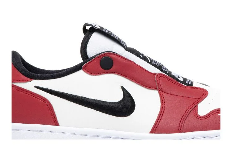 Кроссовки Wmns Air Jordan 1 Low Slip 'Chicago'