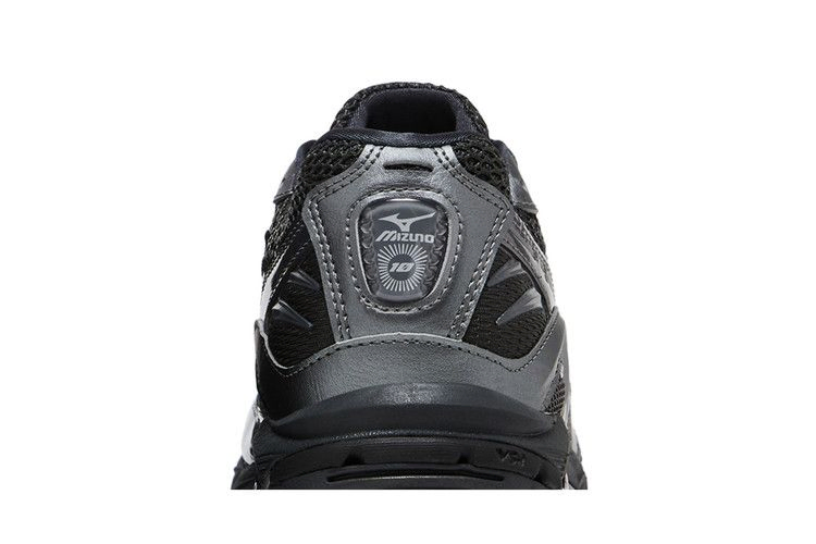 Кроссовки Mizuno Wave Rider 10 'Black Sand Metallic Grey'