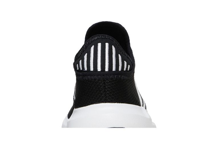 Кроссовки Adidas Swift Run X J 'Black White'