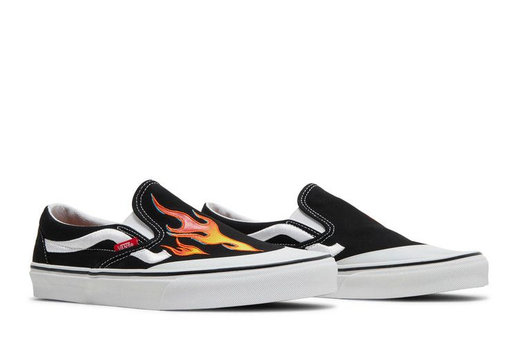 a-ap-rocky-x-classic-slip-on-worldwide-pack-black-flame-vn0a7vcf7h7_07