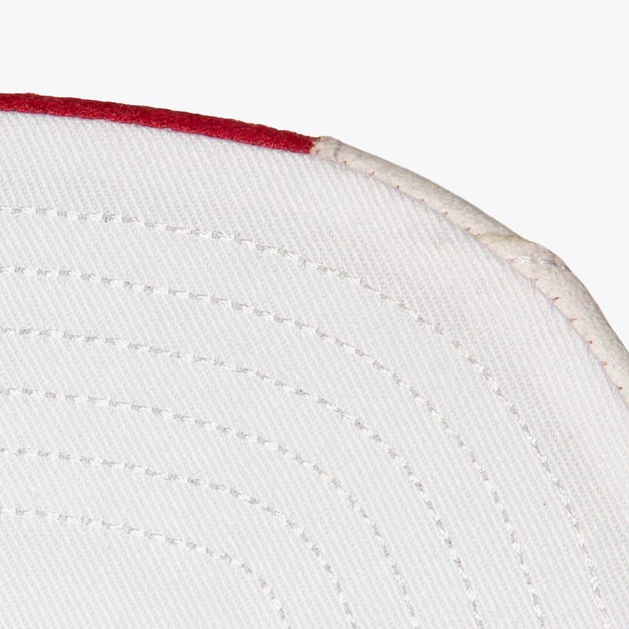 Бейсболка Mitchell & Ness White Red Chicago Bulls Day 4 Snapback Hat