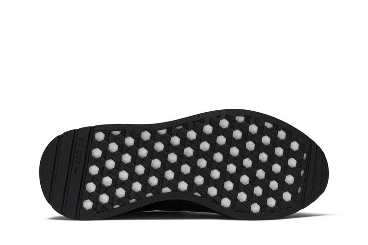 i-5923-triple-black-bd7525_03
