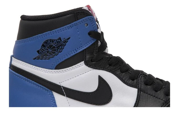 Кроссовки Air Jordan 1 Retro High OG 'Top 3'