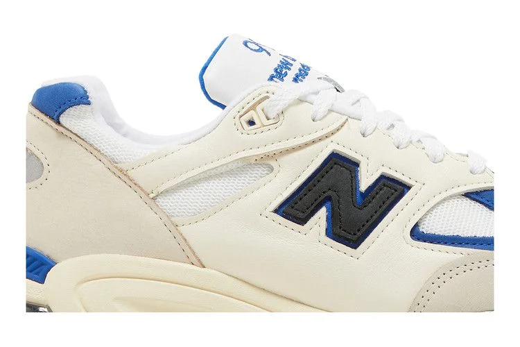 Кроссовки Teddy Santis x New Balance 990v2 Made in USA 'White Blue'