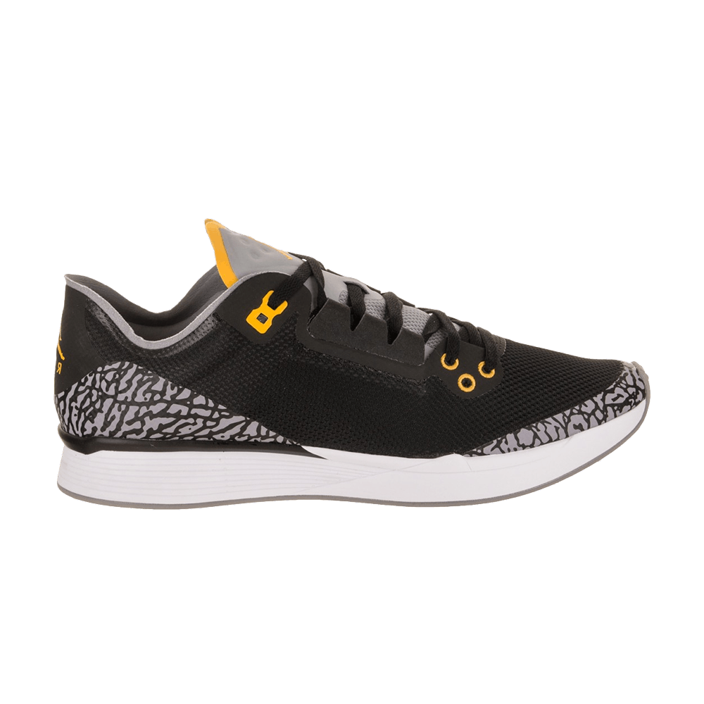 jordan-88-racer-varsity-maize-av1200-007