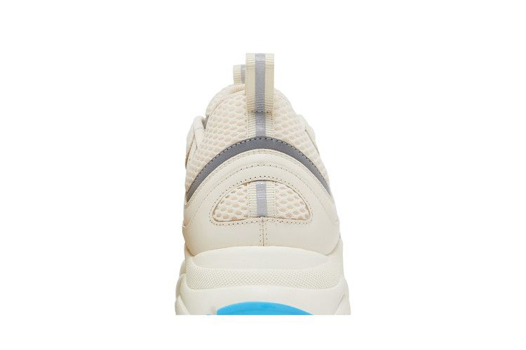 dior-b22-cream-light-blue-3sn231zry-h165_06