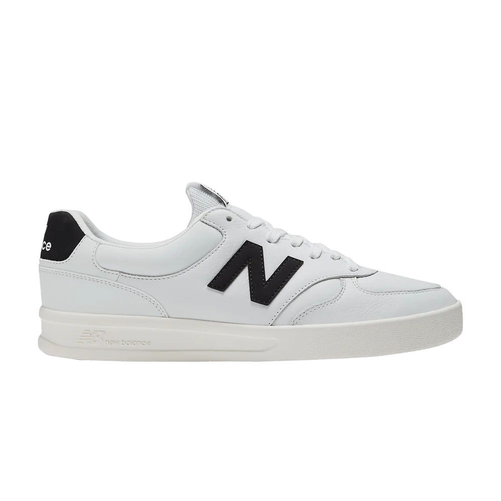 Krossovki-New-Balance-Court-300v3-White-Black