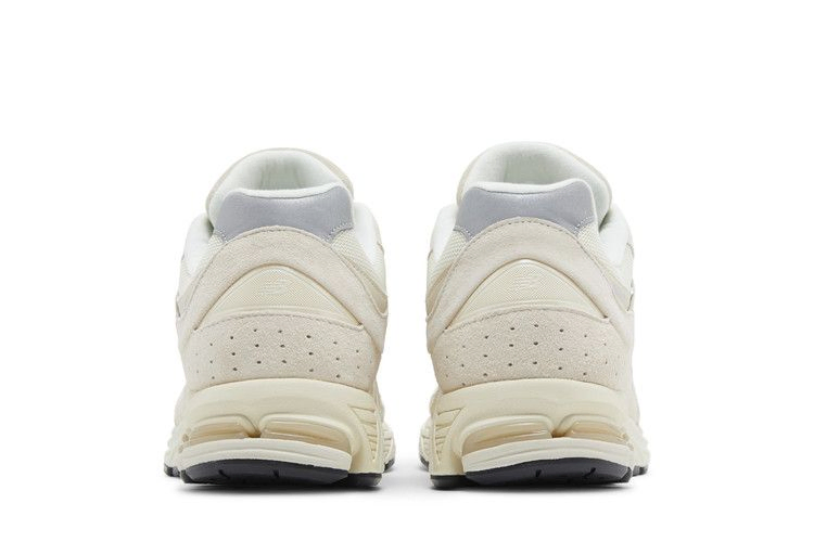 Кроссовки New Balance 2002R 'Calm Taupe'