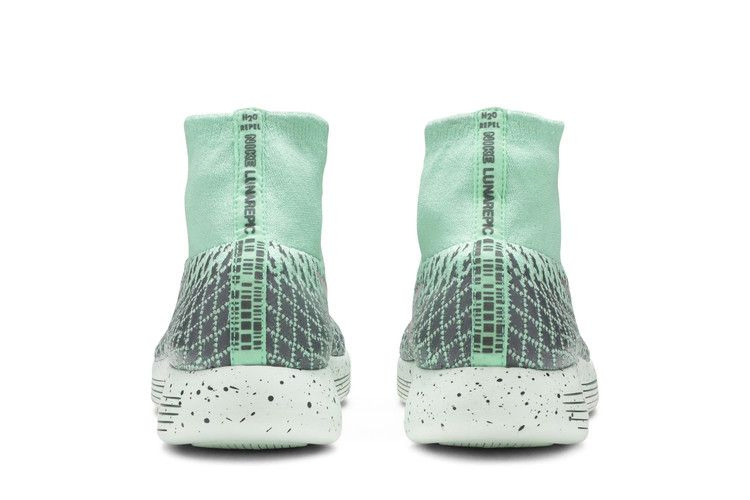 wmns-lunarepic-flyknit-shield-849665-300_05