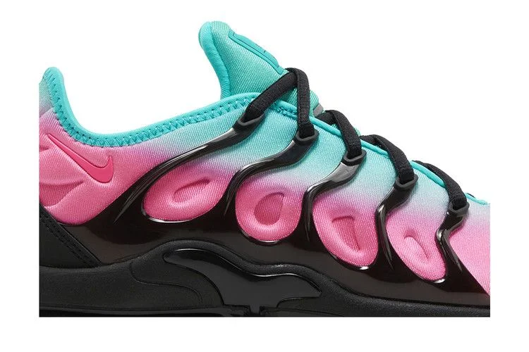 Кроссовки Nike Wmns Air VaporMax Plus 'Miami Nights'