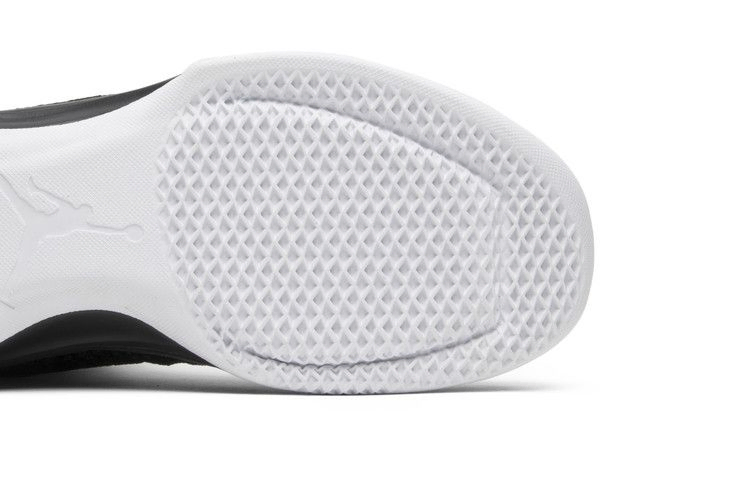 air-jordan-31-black-cat-845037-010_04