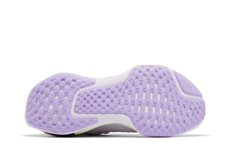 Кроссовки Nike Wmns ZoomX Invincible 3 'Barely Grape Black'