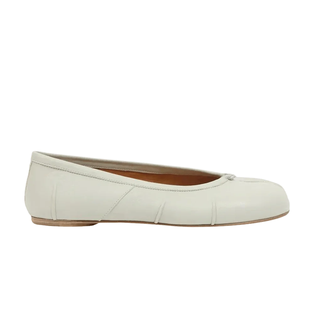 Кроссовки Maison Margiela Wmns New Tabi Ballerina 'Alabaster'