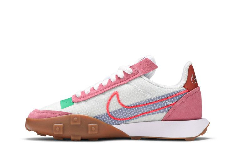 wmns-waffle-racer-2x-desert-berry-crimson-ck6647-600_02