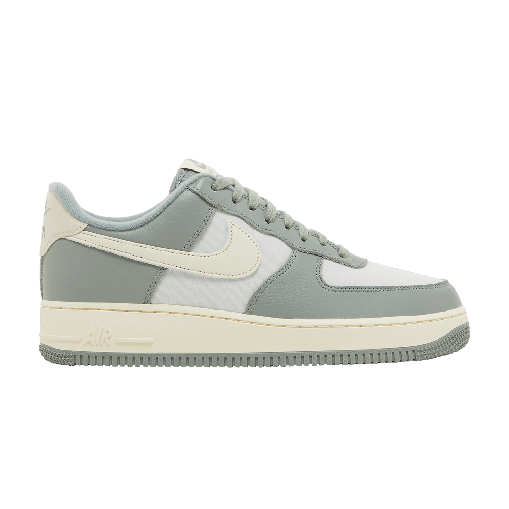 air-force-1-low-07-lx-mica-green-dv7186-300