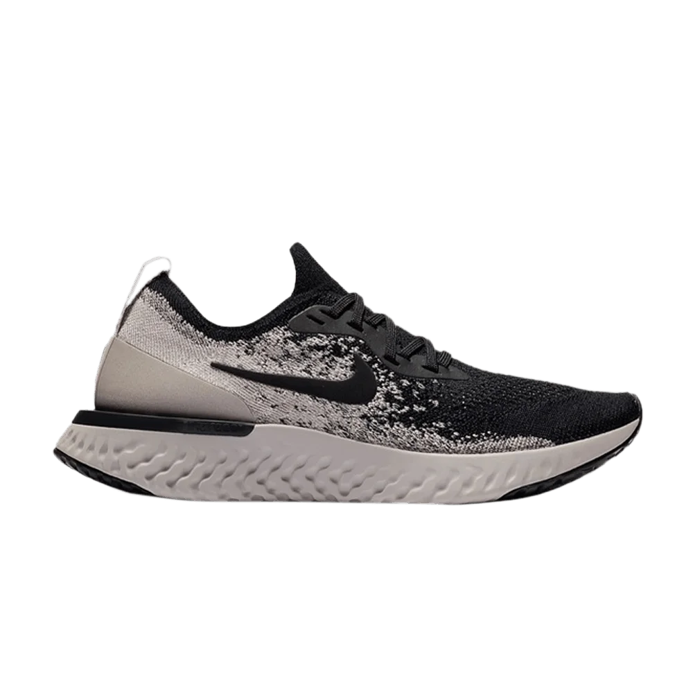 Krossovki-Nike-Wmns-Epic-React-Flyknit-Oreo