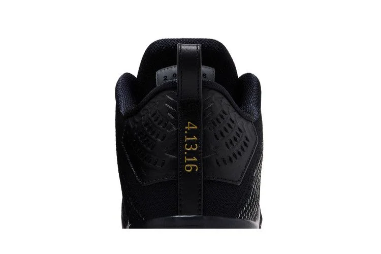 nike-kobe-11-elite-low-protro-mamba-out-2026-im4260-001_7