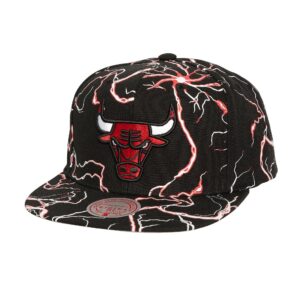 Mitchell-Ness-Storm-Season-Snapback-Chicago-Bulls-Hat-300x300