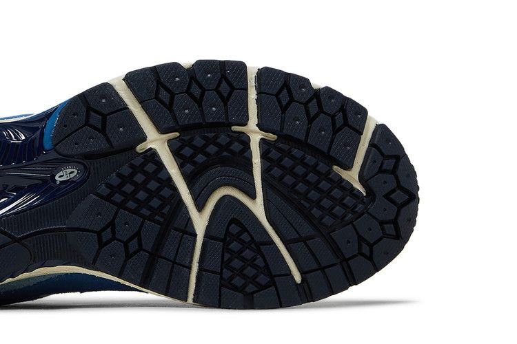 Кроссовки Shoe Palace x New Balance 2002R 'Volcanic Rocks Pack - Vapors'