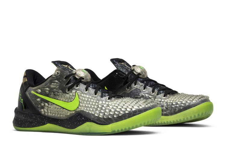 kobe-8-system-ss-christmas-639522-001_07