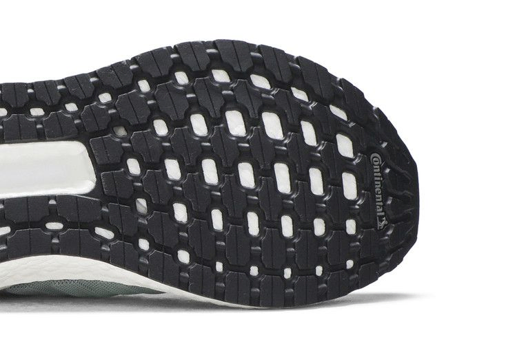 wmns-ultraboost-19-ice-mint-f35285_04