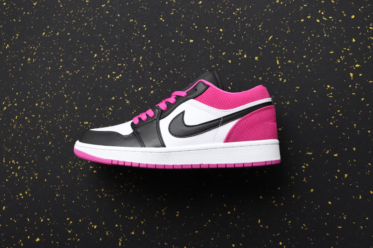 Кроссовки Air Jordan 1 Low SE Fuchsia