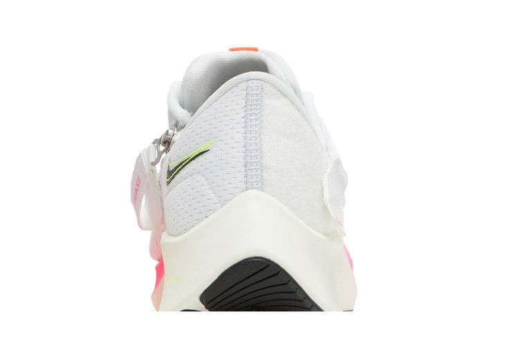 Кроссовки Nike Wmns Air Zoom Pegasus 38 FlyEase 'Rawdacious'