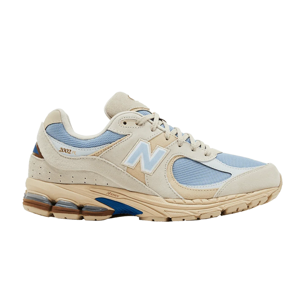 Krossovki-New-Balance-2002R-Sandstone-Timberwolf