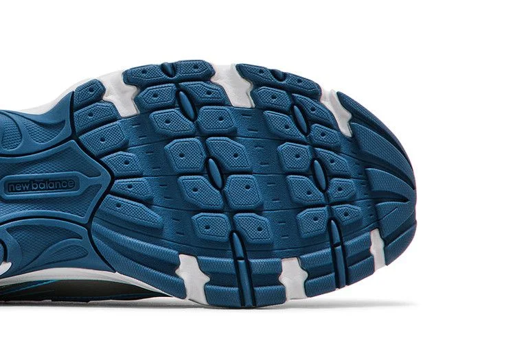 Krossovki-New-Balance-740-Blue-Agate-White-4