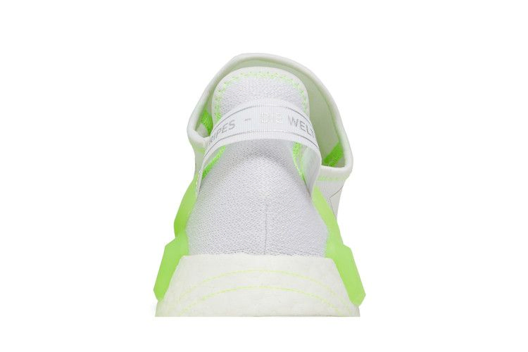 nmd_r1-v2-white-signal-green-gx0538_06