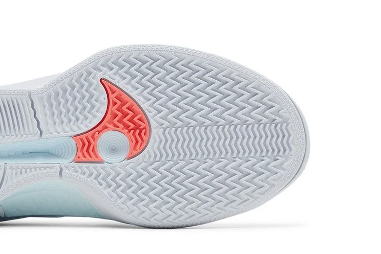 Krossovki-Nike-Wmns-Sabrina-2-EP-Conductor-4