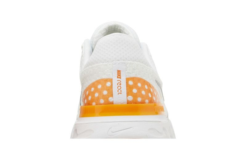 react-infinity-run-flyknit-3-white-kumquat-dh5392-100_06