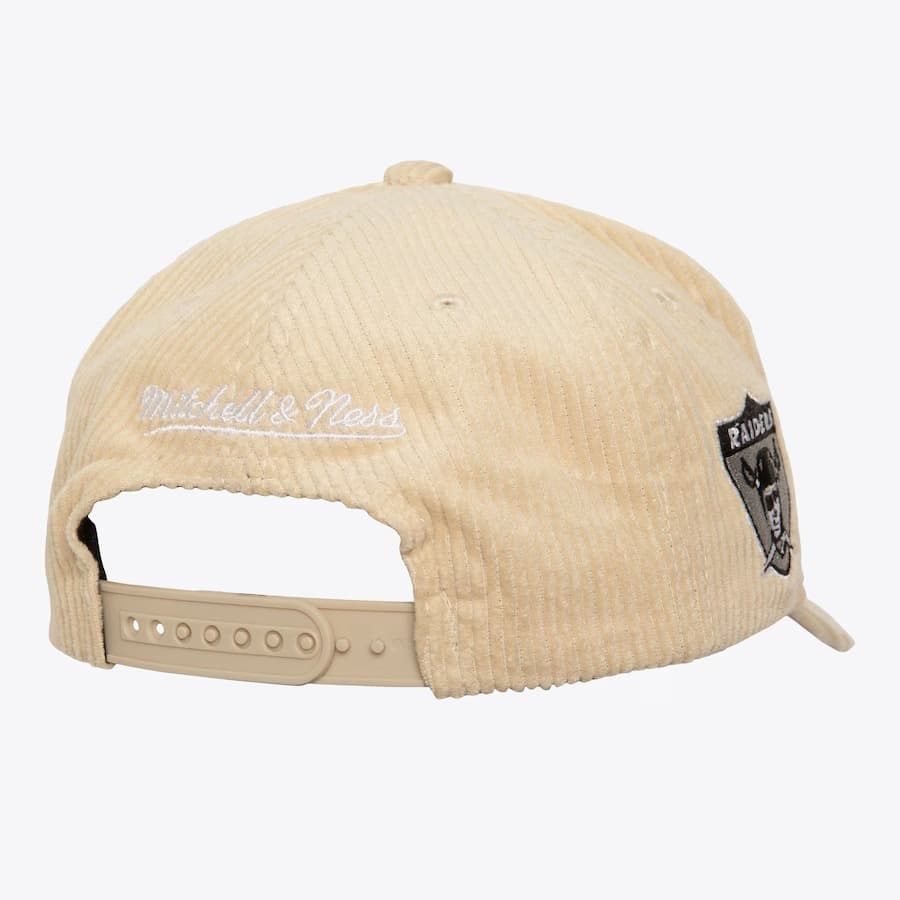 Бейсболка Mitchell & Ness White Oakland Raiders Cordy Deadstock Snapback Hat
