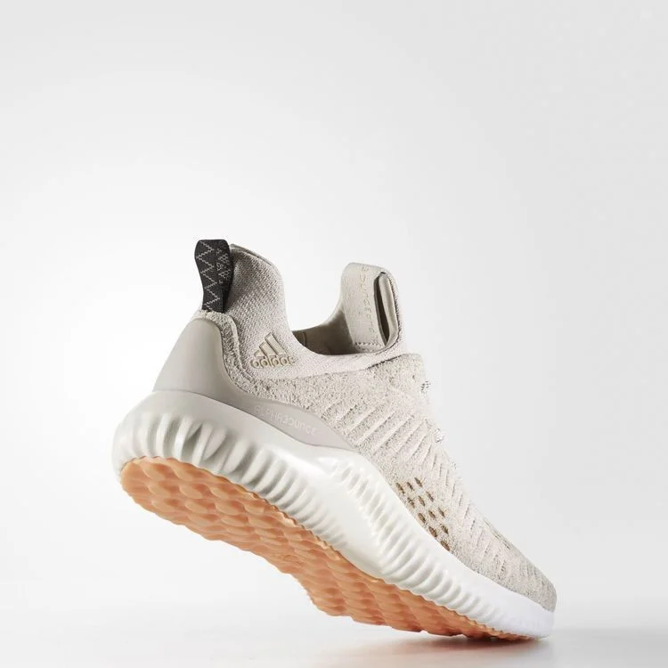 Krossovki-Adidas-Alphabounce-Suede-2