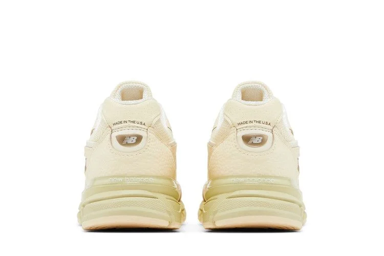 Кроссовки New Balance 990v4 Made in USA 'Macadamia Nut Morel'
