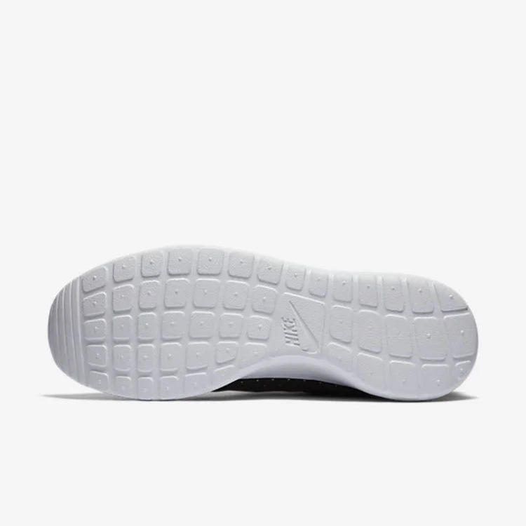 Krossovki-Nike-Roshe-One-SE-4