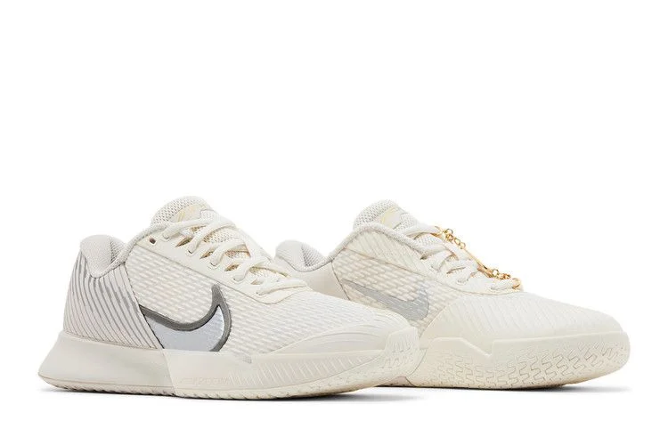 Krossovki-Wmns-NikeCourt-Air-Zoom-Vapor-Pro-2-Premium-HC-Gold-Flair-Pack-7