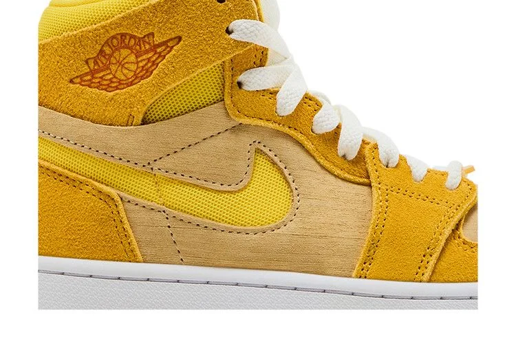 Кроссовки Wmns Air Jordan 1 High Zoom Comfort 2 'Yellow Ochre'