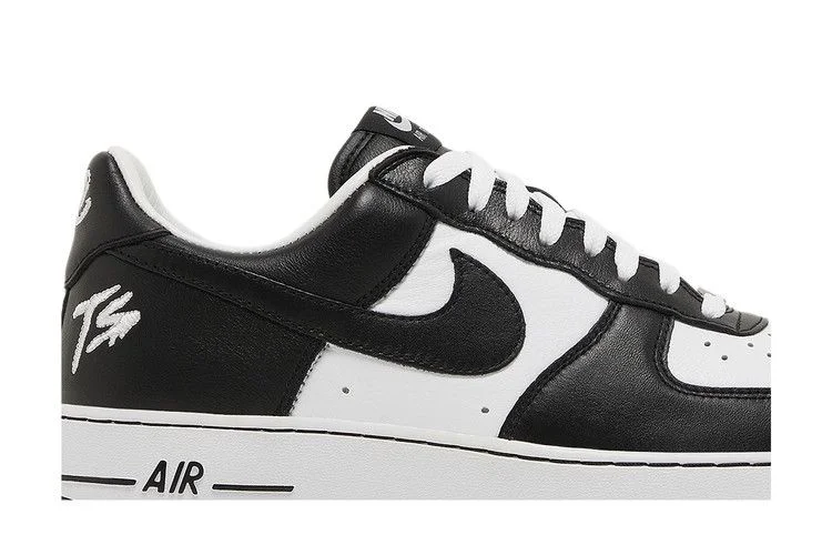 Кроссовки Terror Squad x Nike Air Force 1 Low QS 'Blackout'