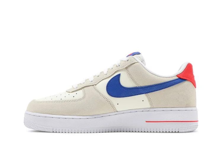 Кроссовки Nike Air Force 1 '07 LV8 'Coconut Milk Hyper Royal'