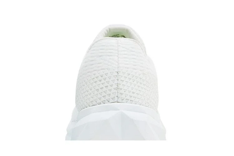 Krossovki-New-Balance-FuelCell-Propel-v5-White-Black-6