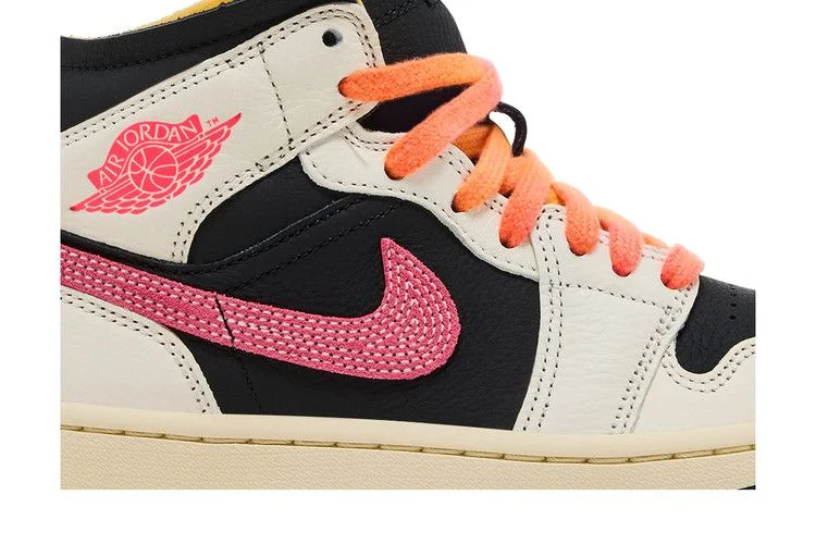 Кроссовки Wmns Air Jordan 1 Mid SE Edge 'Flight Club'