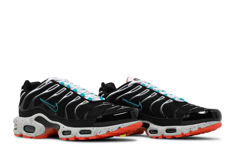 Krossovki-Nike-Air-Max-Plus-Black-Aquamarine-7