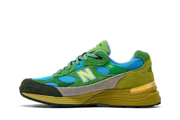 Krossovki-Salehe-Bembury-x-New-Balance-992-Made-in-USA-Calm-Be-The-Crater-2
